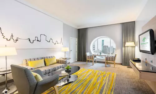 هتل هالیدی این سیلوم بانکوک